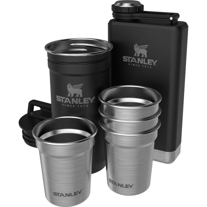 Stanley 1913 Adventure Pre-Party Shot Glass + Flask Set dans Matte Black Pebble