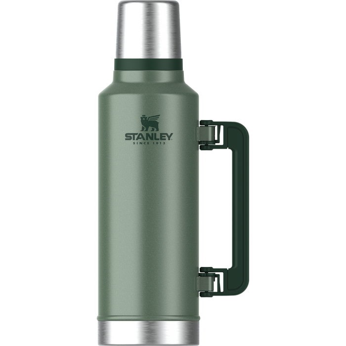 Stanley 1913 Classic Legendary Bottle 1.9L in Hammertone Green