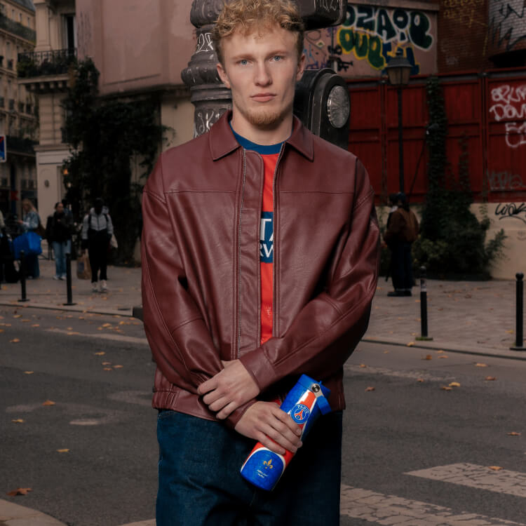 Stanley 1913 Stanley 1913 x Paris Saint-Germain IceFlow™ Bottle Flip Straw 2.0 0.71L in PSG Nouveau | View 7