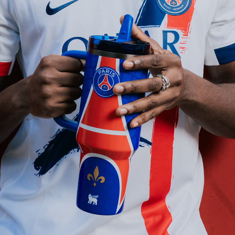 Stanley 1913 Stanley 1913 x Paris Saint-Germain Quencher® ProTour Flip Straw Tumbler 1.18L in PSG Nouveau | View 7
