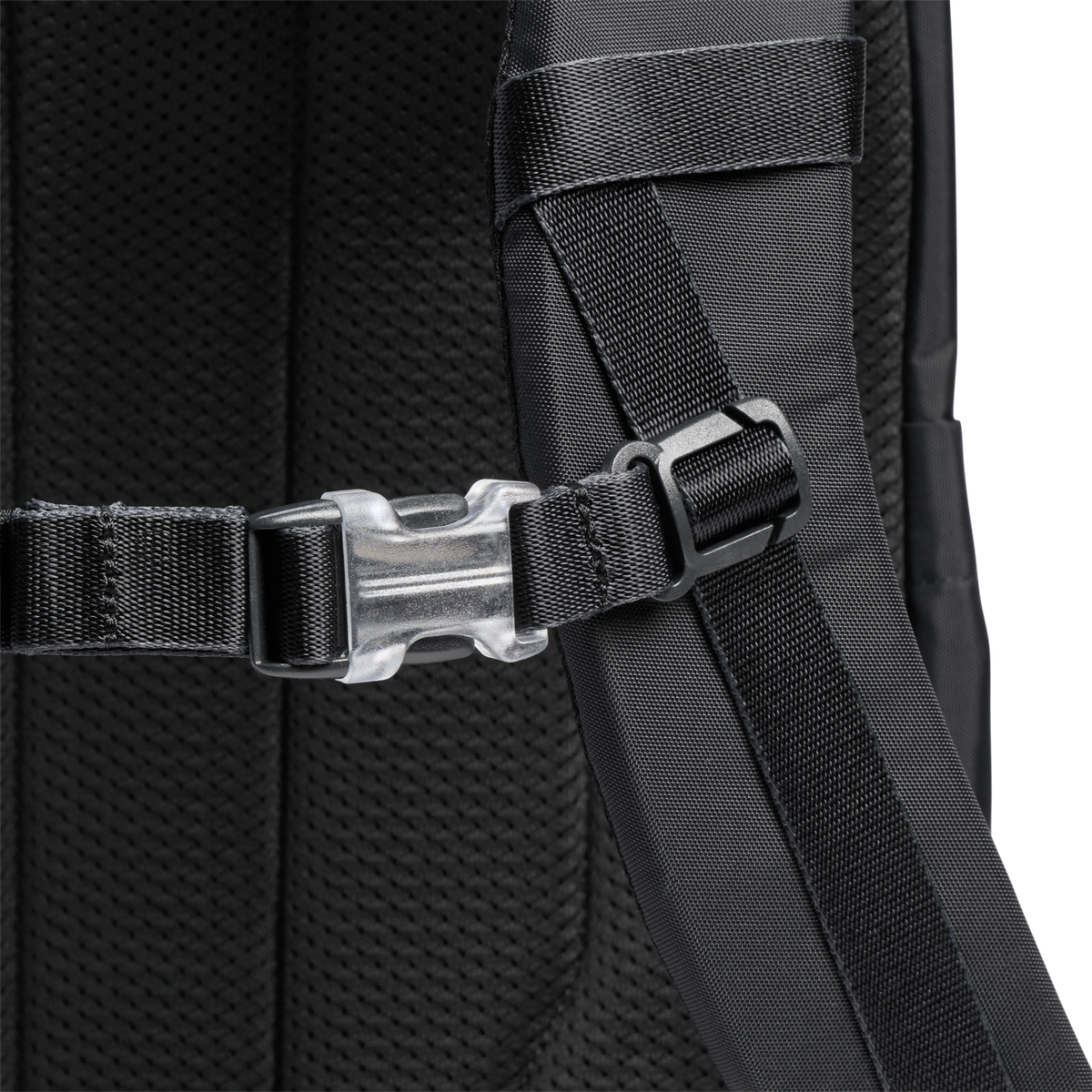 Stanley 1913 Vitalize™ Macro Method Backpack 29.2L en Black | Detrás Detallado Ver
