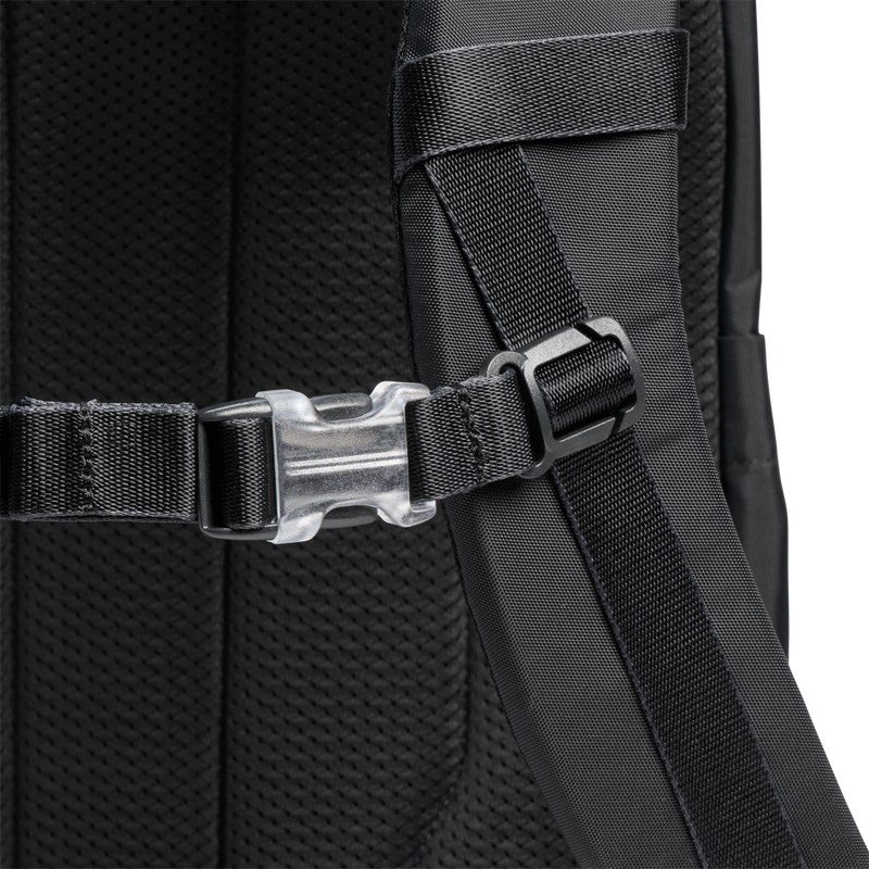 Stanley 1913 Vitalize™ Macro Method Backpack 29.2L en Black | Detrás Detallado Ver