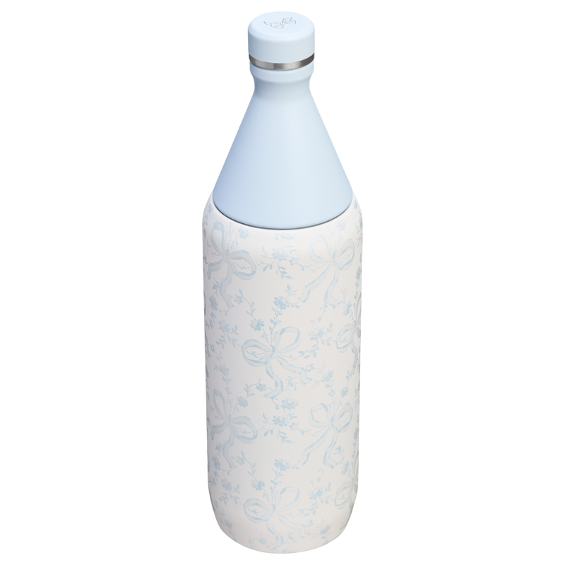 Stanley 1913 Stanley 1913 x LoveShackFancy All Day Slim Bottle 1L w Coquette Bow - Winter Ice | Wstecz Zobacz