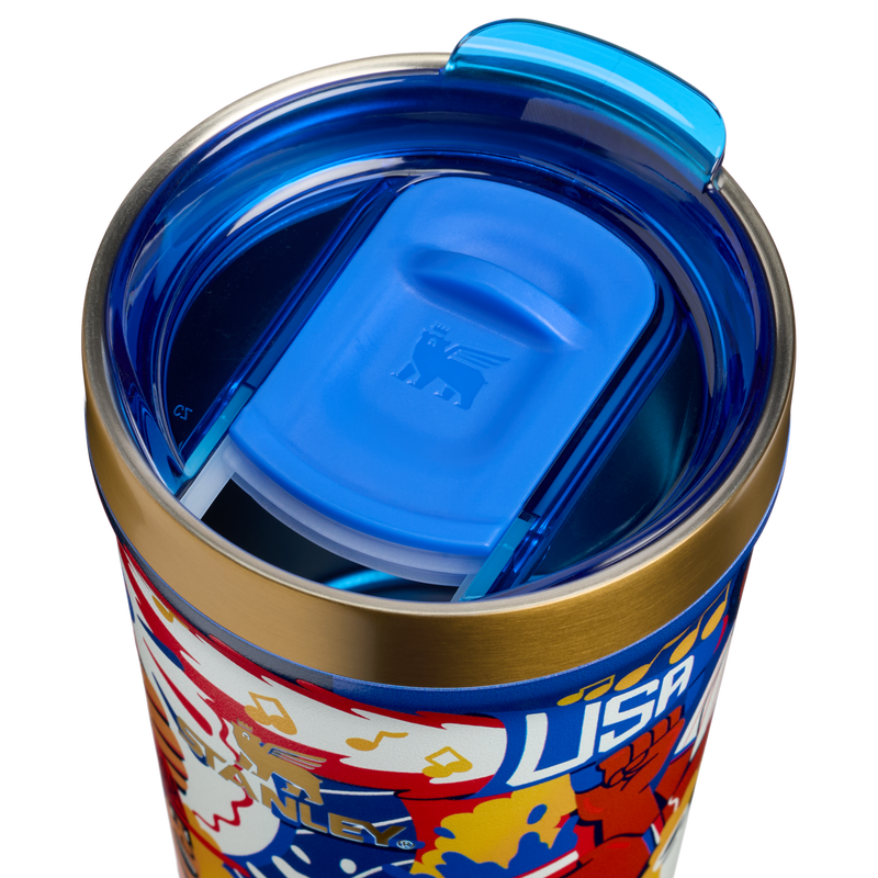 Stanley 1913 Fútbol Artist Collection Tumbler 0.47L in USA | Lid Detailed View