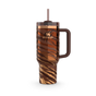 Farbmuster für Stanley 1913 The Tyla Tyger Quencher H2.0 FlowState™ Tumbler 1.2L in Tyla Tyger | Vorderseite Anzeigen