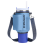 Campione per Stanley 1913 All Day Quencher Carry-All 1.18L in Blue Sky | Frontale Visualizza