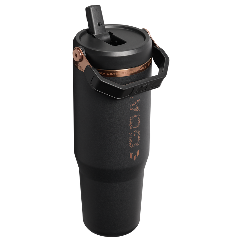 Stanley 1913 Messi x Stanley 1913 IceFlow™ Flip Straw 2.0 Tumbler 0.89L in Messi GOAT Black | Terug Bekijken