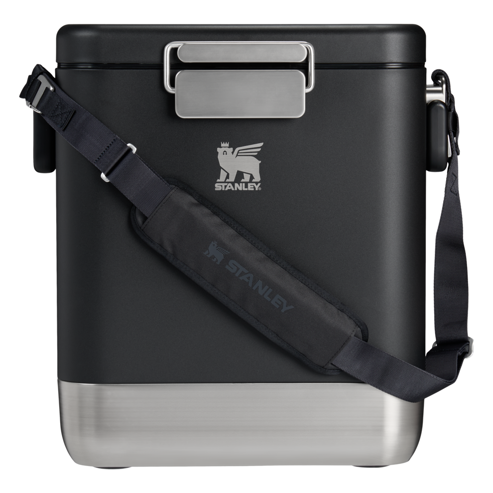 Stanley 1913 Lifted Spirits™ Steel Cooler 24.6L in Black | Vorderseite Anzeigen