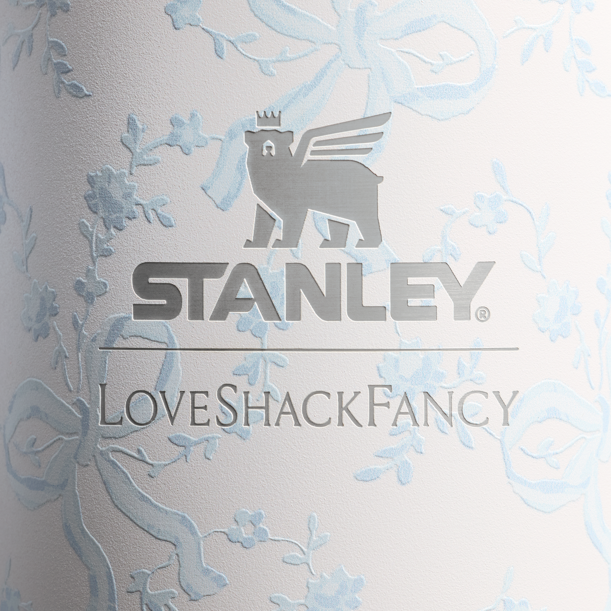 Stanley 1913 Stanley 1913 x LoveShackFancy Quencher® H2.0 FlowState™ Tumbler 1.18L in Coquette Bow - Winter Ice | View 4
