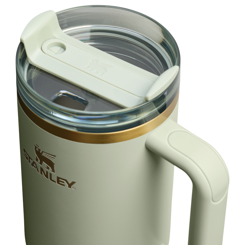 Stanley 1913 Quencher® H2.0 FlowState™ Tumbler 1.18L in Juniper | Lid Detailed View
