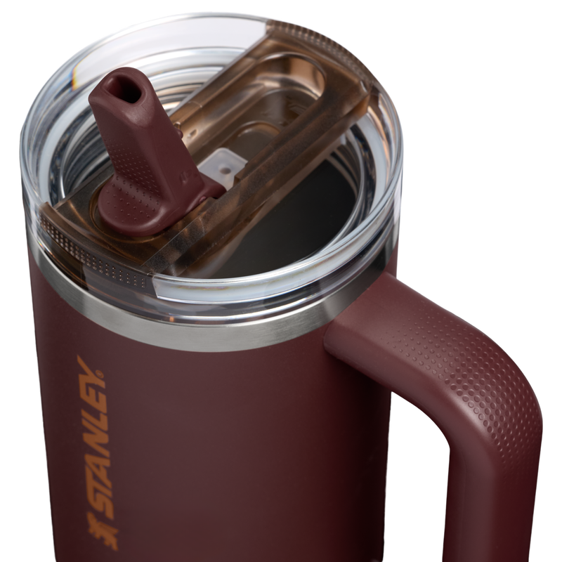 Stanley 1913 Quencher® ProTour Flip Straw Tumbler 0.89L in Coffee | Lid Detailed View