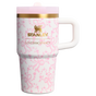 Kleurstaal voor Stanley 1913 Stanley 1913 x LoveShackFancy Quencher® ProTour Tumbler 0.59L in Coquette Bow - Chantilly | Voorkant Bekijken