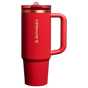 Próbka koloru dla Stanley 1913 Quencher® ProTour Flip Straw Tumbler 0.89L w Holly Berry Gloss | Przód Zobacz