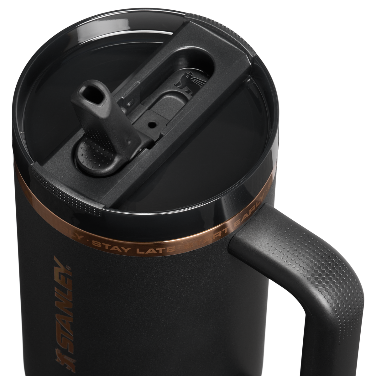 Stanley 1913 Messi x Stanley 1913 Quencher® ProTour Flip Straw Tumbler 1.18L in Messi GOAT Black | Lid Detailed View