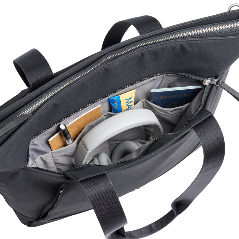 Stanley 1913 Standby Tote 20.6L in Black | Vorderseite Tasche Anzeigen